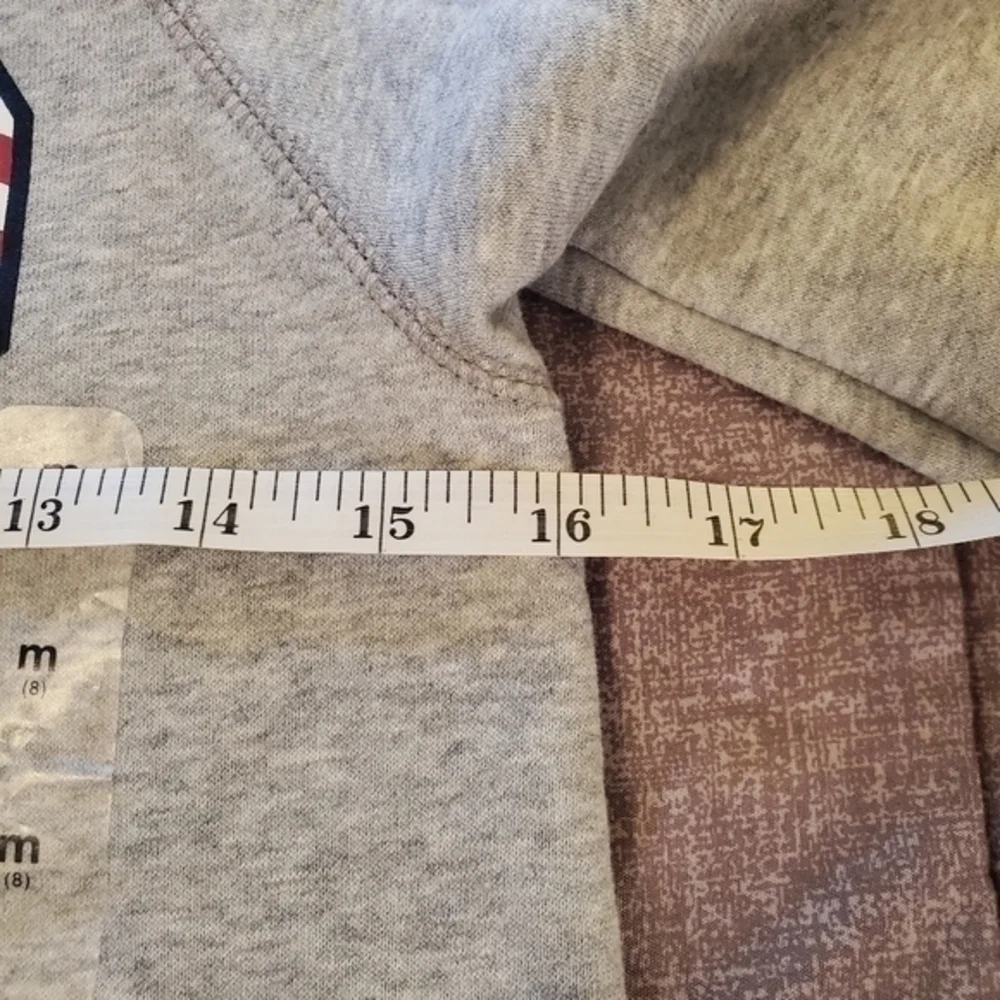 NWT Gap grey sweatshirt